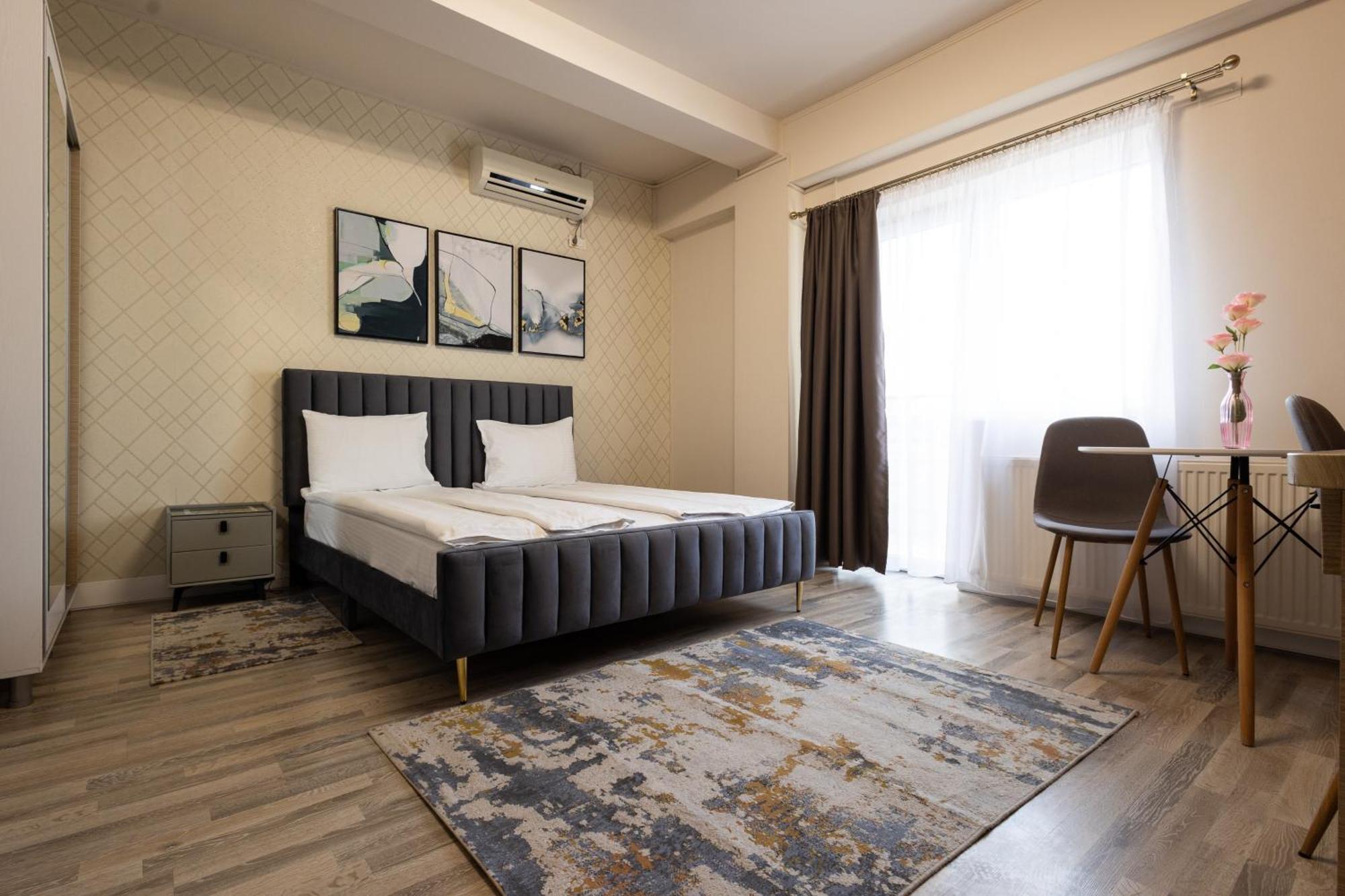 Apart Hotel Bonjour Cluj Buitenkant foto