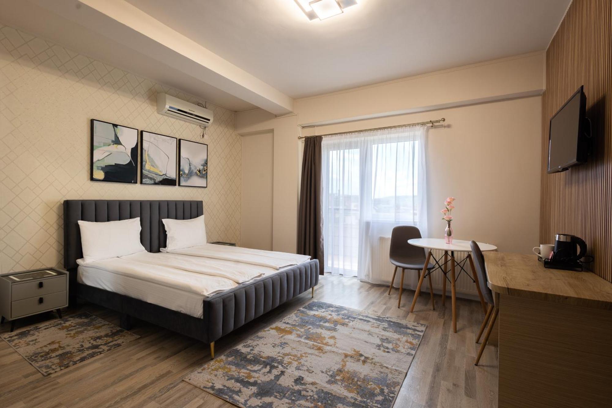 Apart Hotel Bonjour Cluj Buitenkant foto
